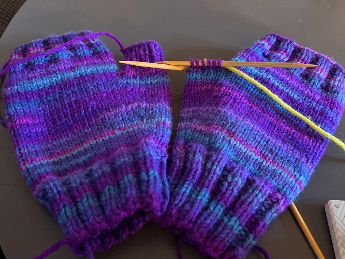 Liz Makes Stuff: Mittens! (& other&nbsp;announcements)